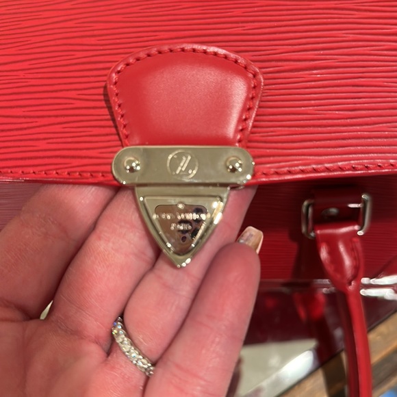 Louis Vuitton epi-BNWT - Picture 2 of 12